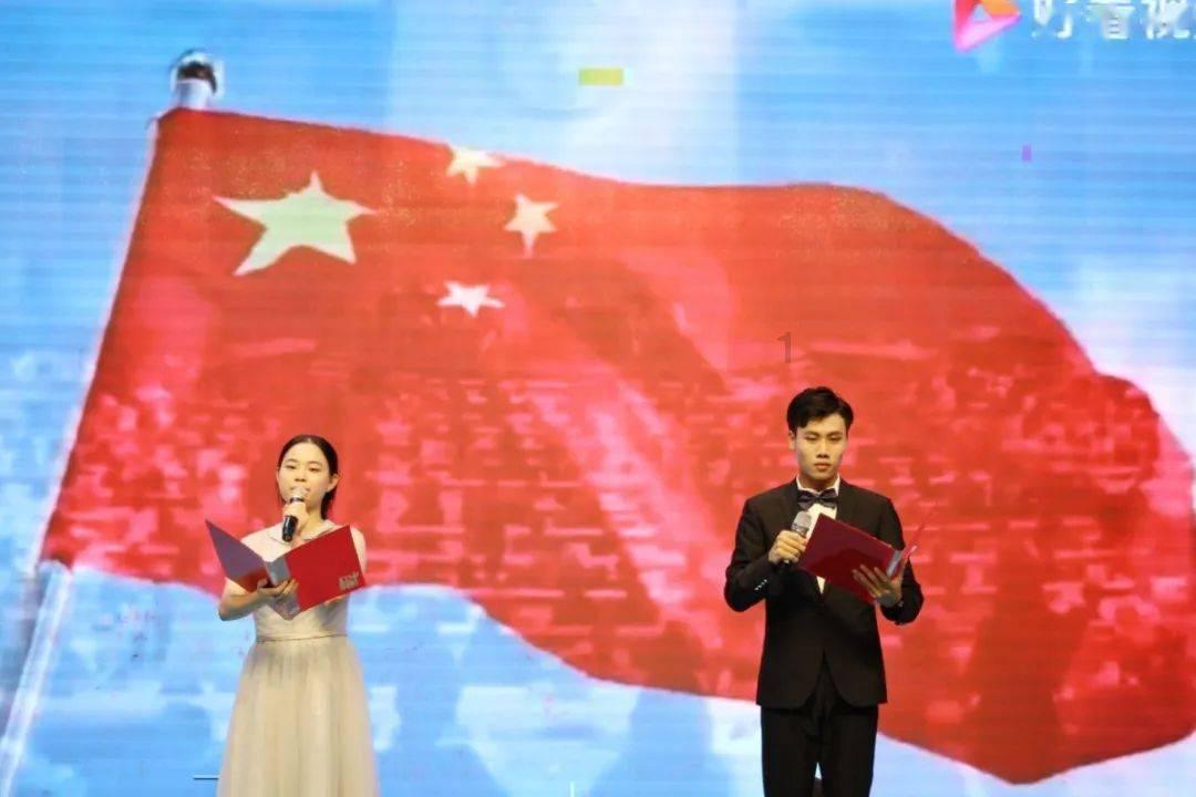 “南橘北莓”背后:“出圈”的特色鲜果兴业助农